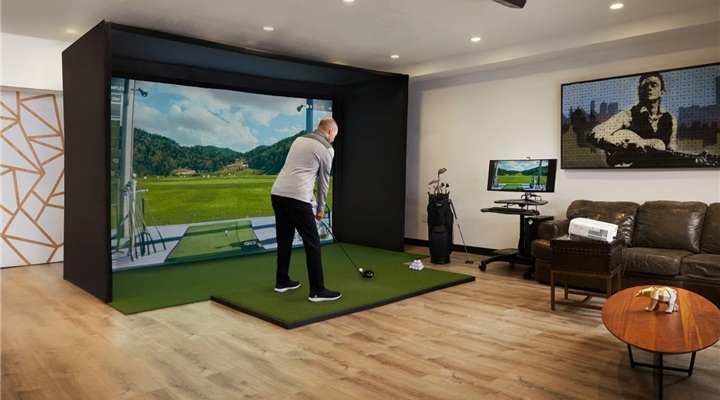 家庭用ゴルフシミュレーターの費用ガイド！価格から設置費・維持費まで徹底解説