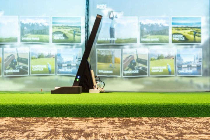 ゴルフシミュレーター 天井 「オートティーアップ機」導入と天井高の重要な関係