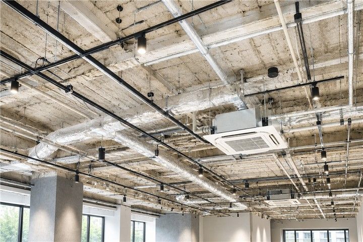 ゴルフシミュレーター 天井 ゴルフシミュレーター設置で天井高が足りない場合の解決策