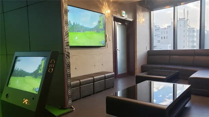 ゴルフ シミュレーター 導入事例 カラオケ&ダーツ YOASOBI(ヨアソビ)